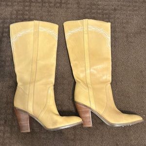 BCBGirls Size 8 Tan Boots